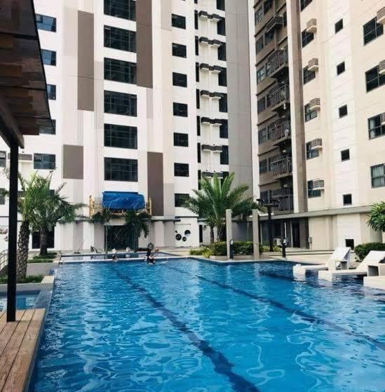 Horizon 101 A10 Shortwalk Robinson'S Mall + Free Wifi+ Netflix Cebu Exteriér fotografie